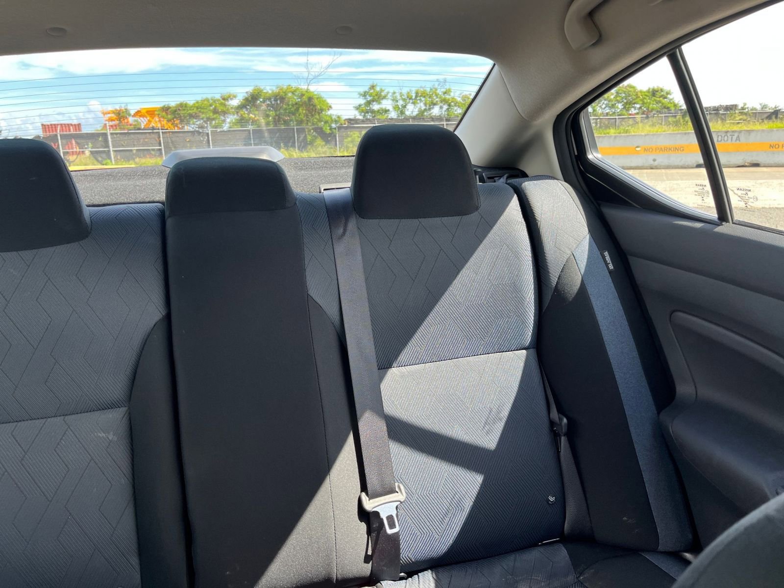 Used 2025 Nissan Versa SV image 32