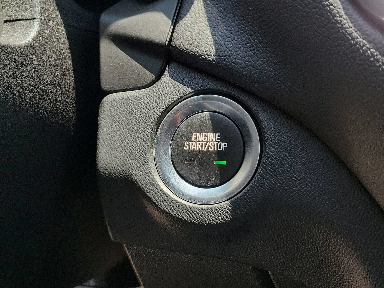 Used 2023 Chevrolet Equinox LT FWD image 16