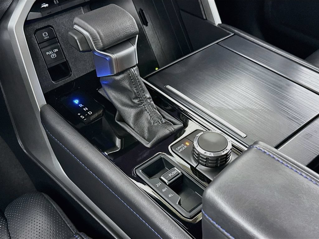 Certified 2025 Toyota Sequoia Platinum AWD/4WD image 19