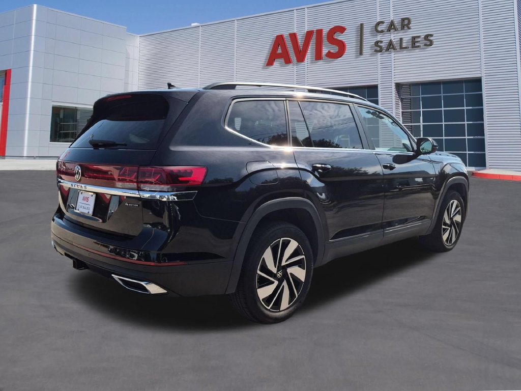 Used 2025 Volkswagen Atlas SE AWD/4WD image 6