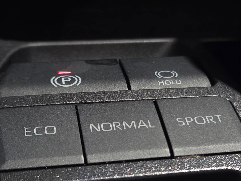 Certified 2024 Toyota RAV4 XLE w/ Convenience Package FWD image 22