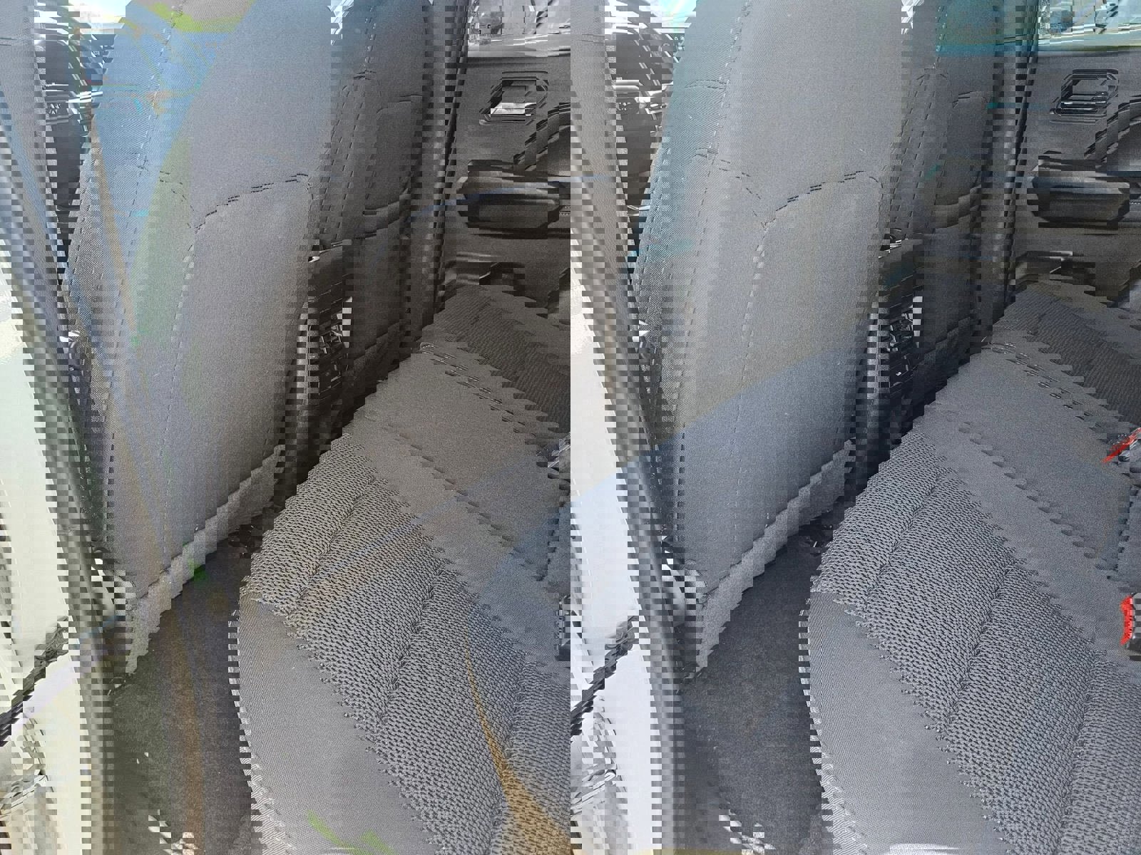 Used 2024 GMC Canyon Elevation image 23