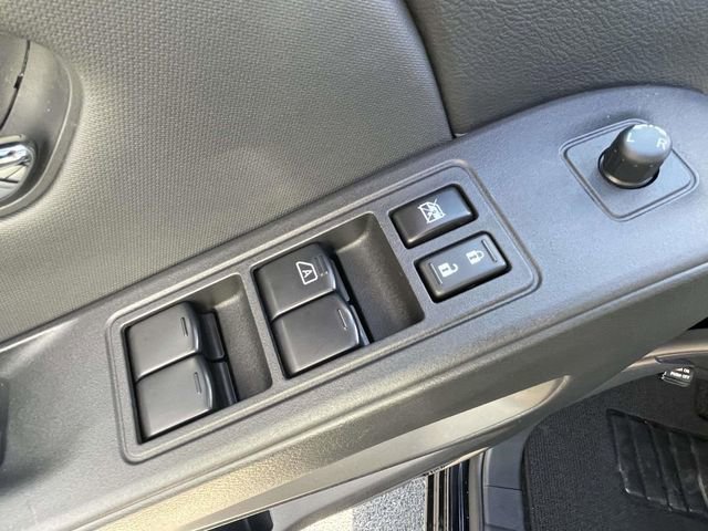 Used 2024 Nissan Frontier SV w/ SV Convenience Package image 18