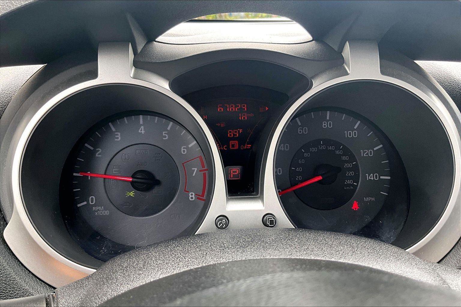Used 2011 Nissan Juke SL AWD/4WD image 13
