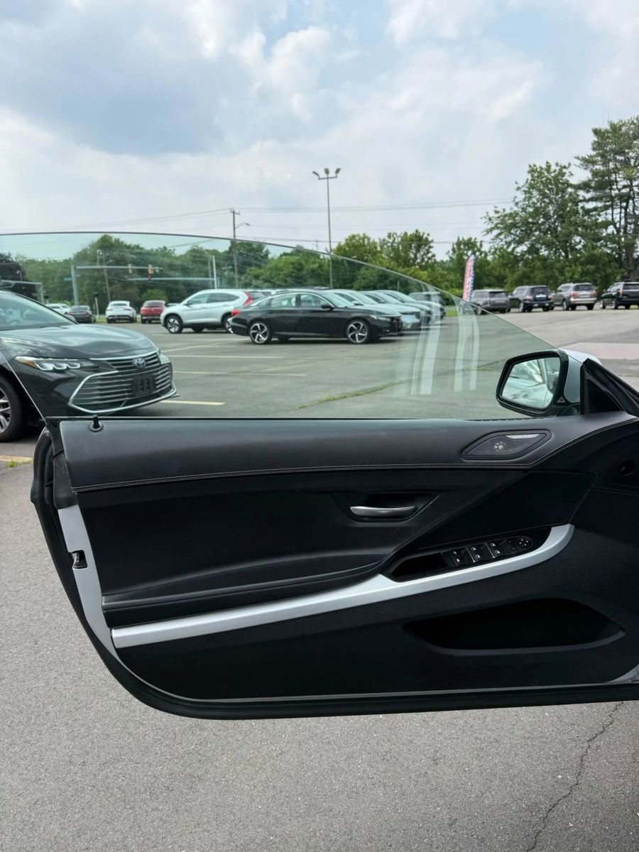 Used 2015 BMW 650i xDrive Convertible image 7