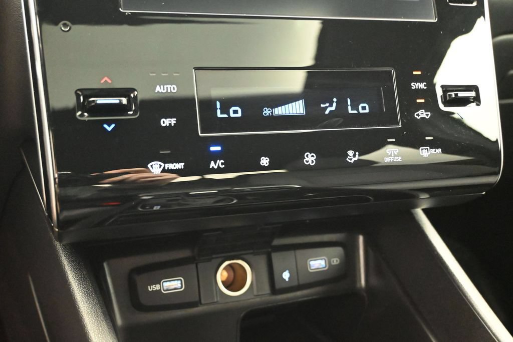 Used 2022 Hyundai Santa Cruz SEL Premium AWD/4WD image 18