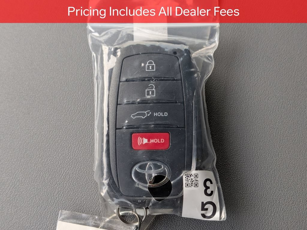 New 2026 Toyota Highlander Limited AWD/4WD image 31