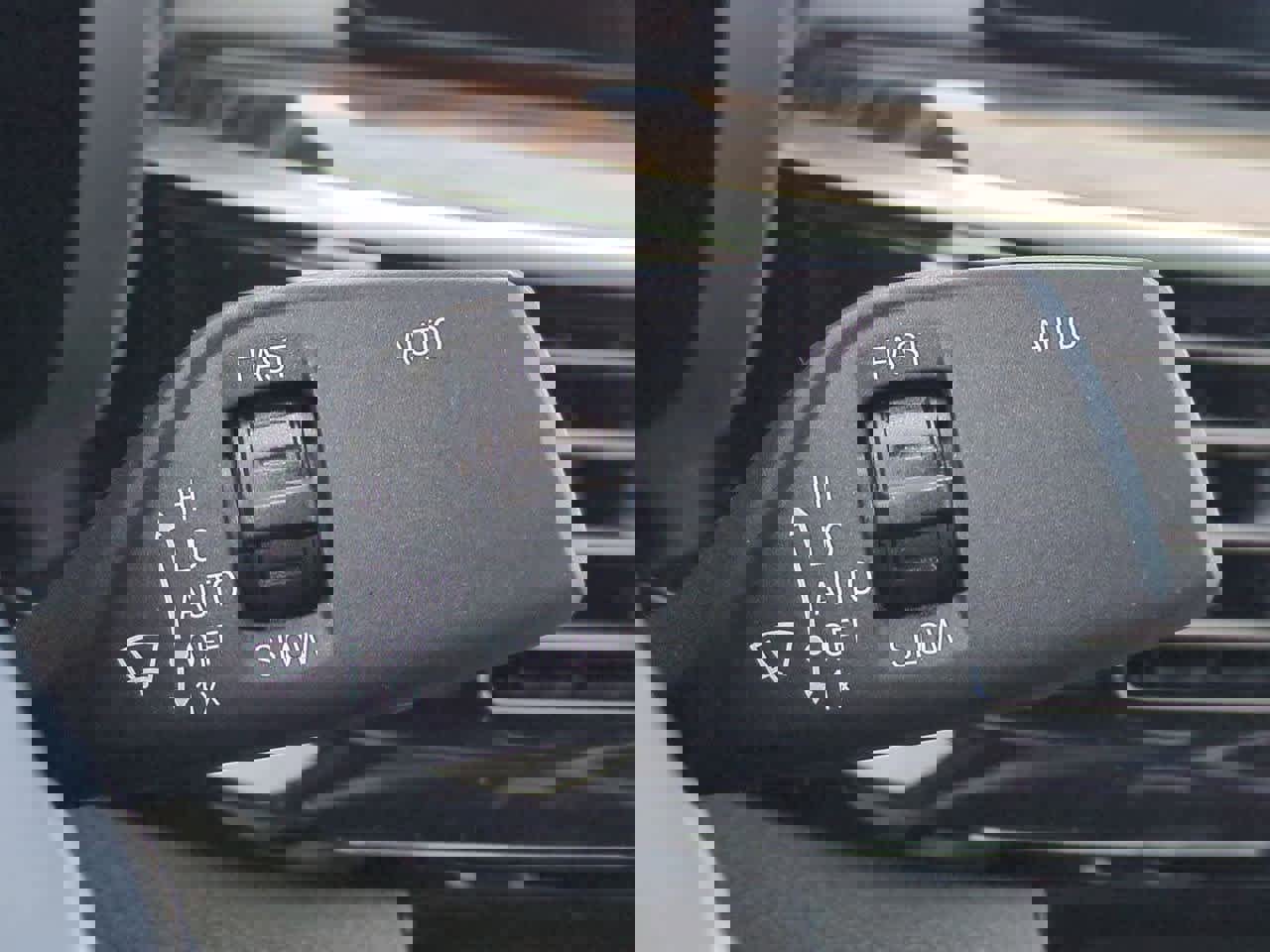 Used 2020 BMW 540i xDrive 540i xDrive image 25