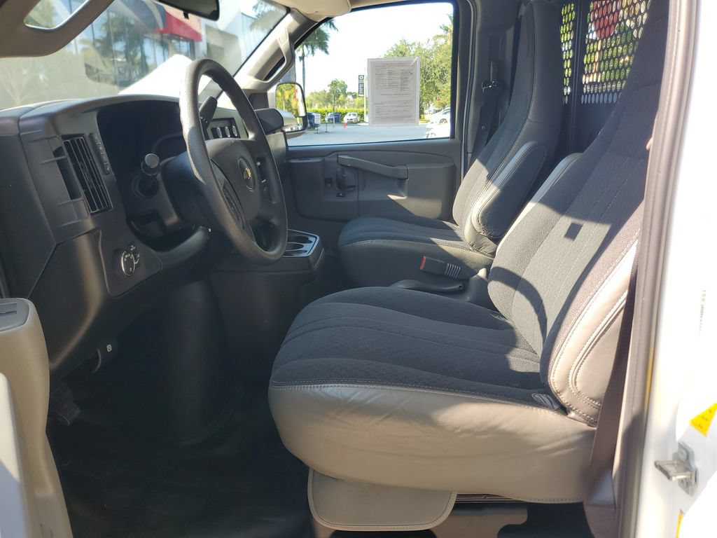 Used 2025 Chevrolet Express 2500 w/ Driver Convenience Package RWD image 12