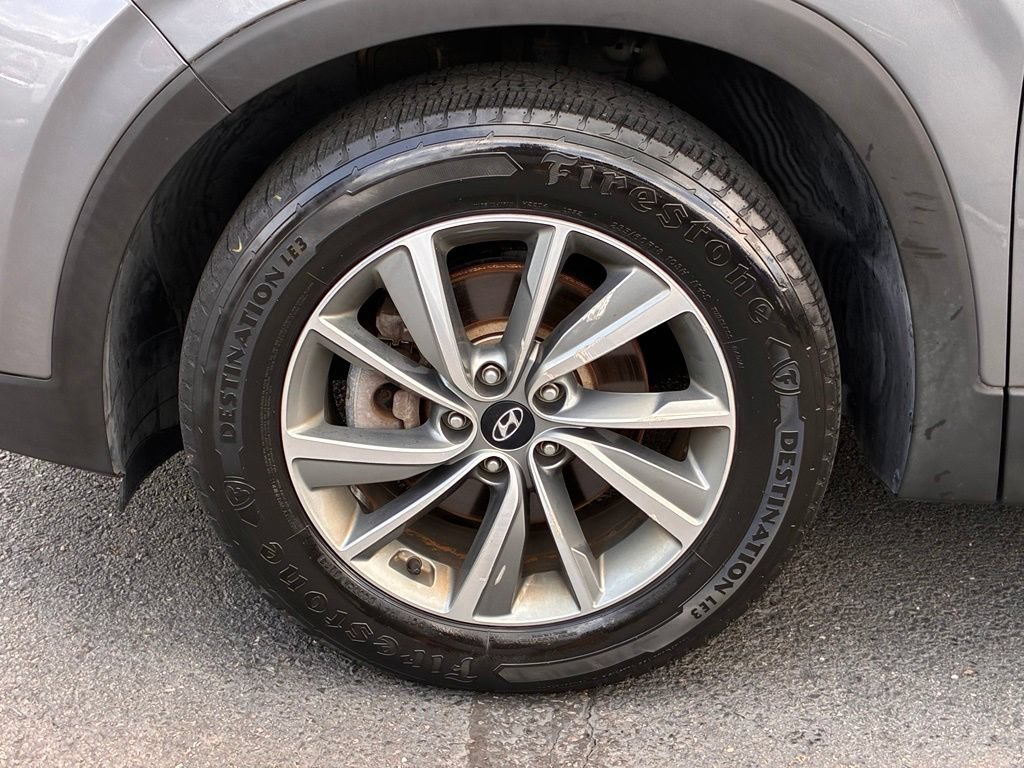 Used 2019 Hyundai Santa Fe SEL FWD image 52