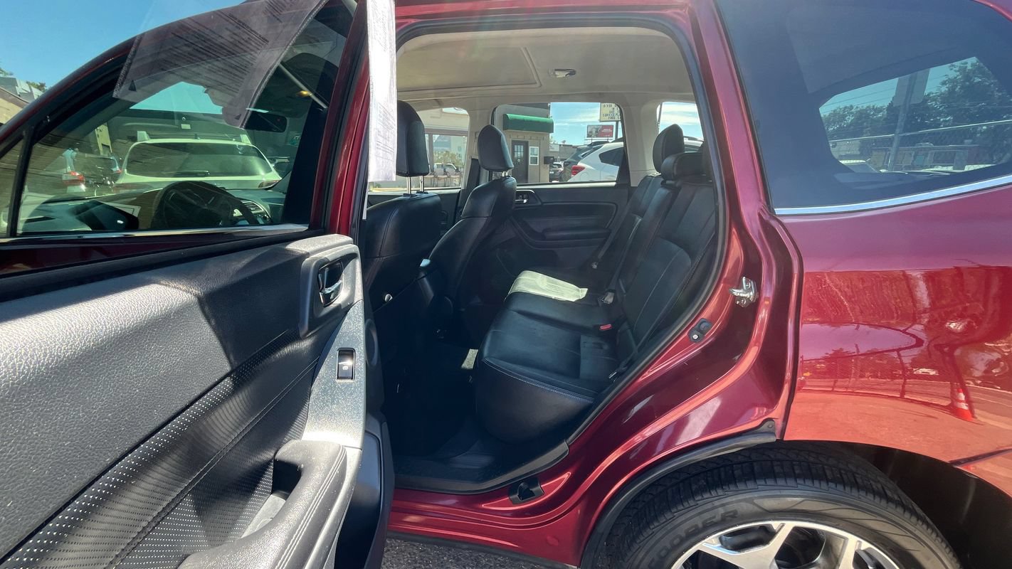 Used 2017 Subaru Forester 2.5i Touring AWD/4WD image 21