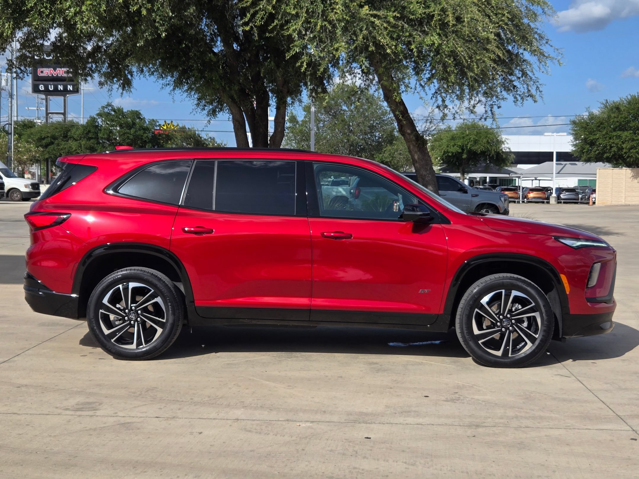 Certified 2026 Buick Enclave Sport Touring FWD image 8