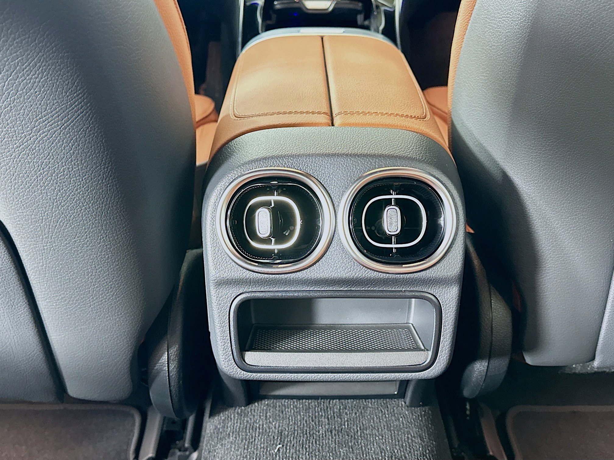 Certified 2025 Mercedes-Benz C 300 4MATIC Sedan image 32