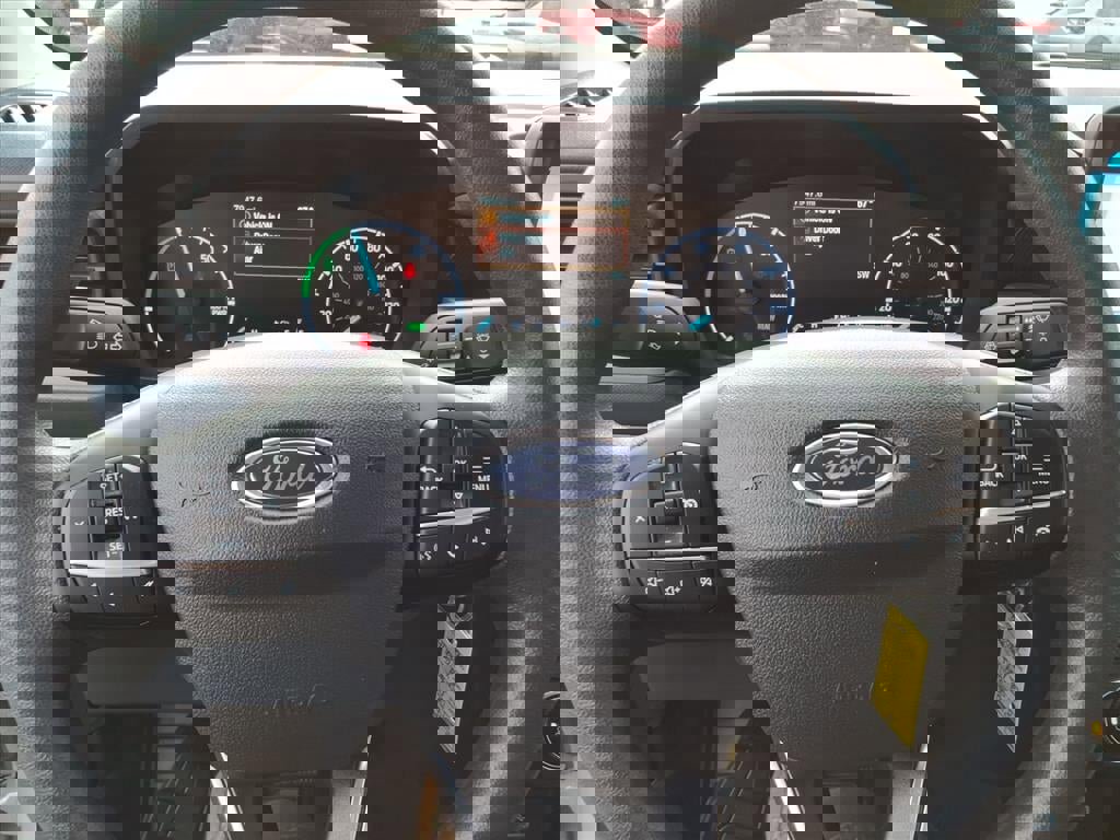 Used 2024 Ford Maverick XL image 18