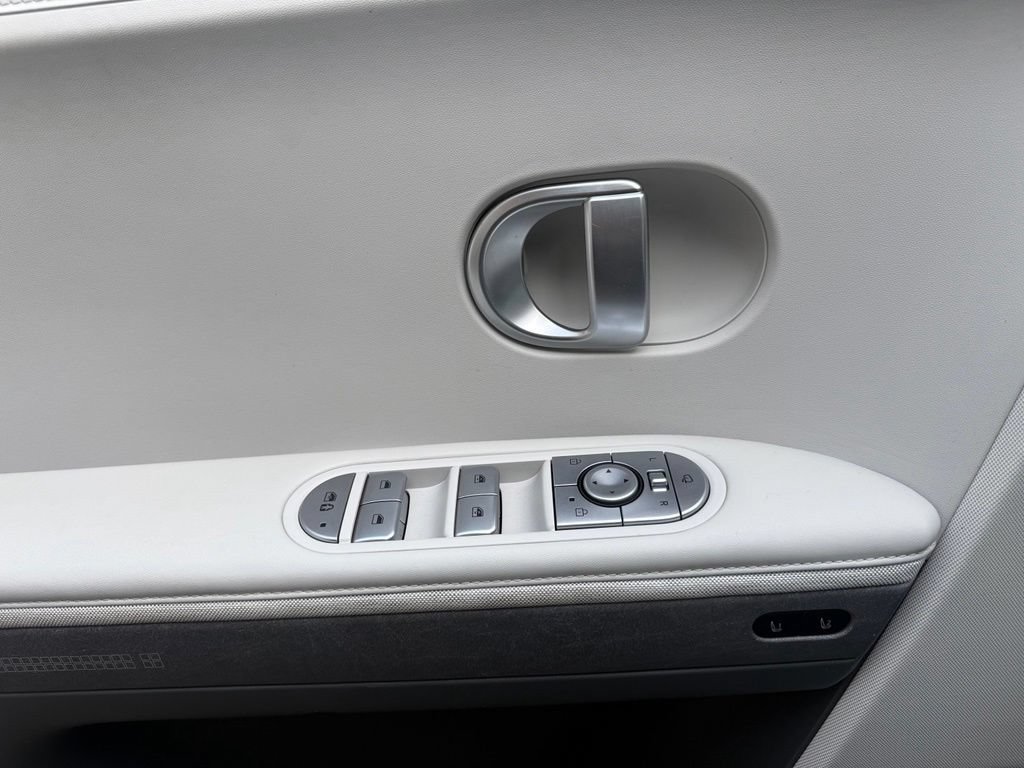 Certified 2023 Hyundai Ioniq 5 Limited AWD/4WD image 13