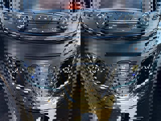 Used 2015 Buick Regal image 26