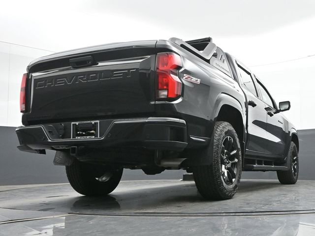 Used 2025 Chevrolet Colorado Z71 w/ Midnight Edition AWD/4WD image 32