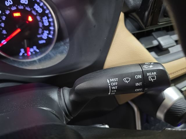 Used 2019 Toyota RAV4 LE w/ All Weather Liner Package FWD image 30