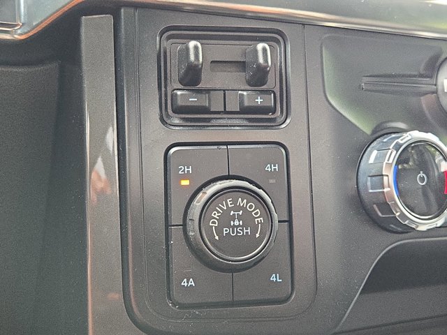 Used 2023 Ford F150 Lariat w/ Equipment Group 502A High AWD/4WD image 32