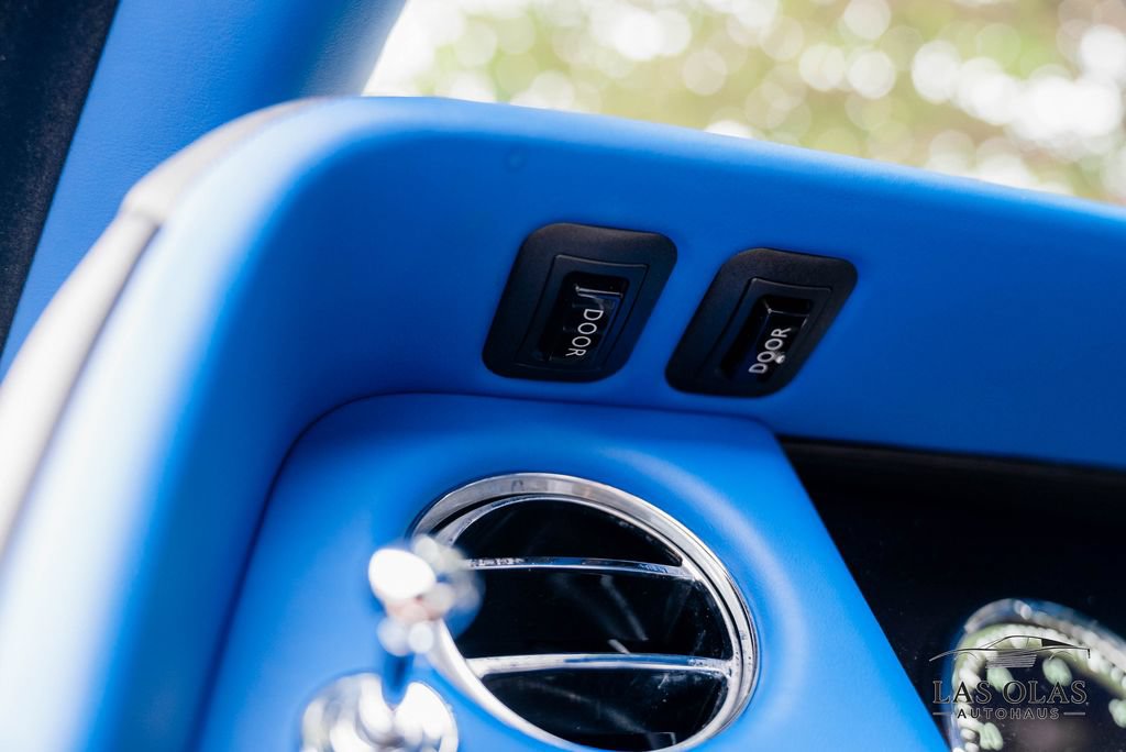 Used 2024 Rolls-Royce Phantom Sedan RWD image 29
