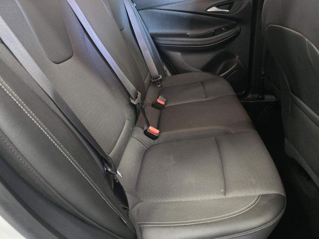 Used 2025 Buick Encore GX Preferred FWD image 17