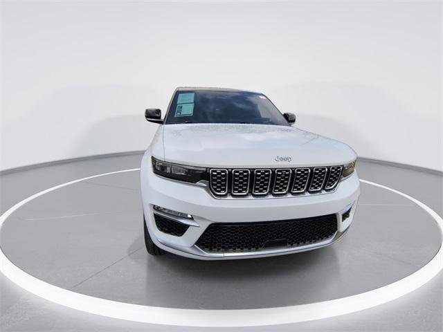 Certified 2022 Jeep Grand Cherokee Summit w/ Advanced Protech Group IV image 3