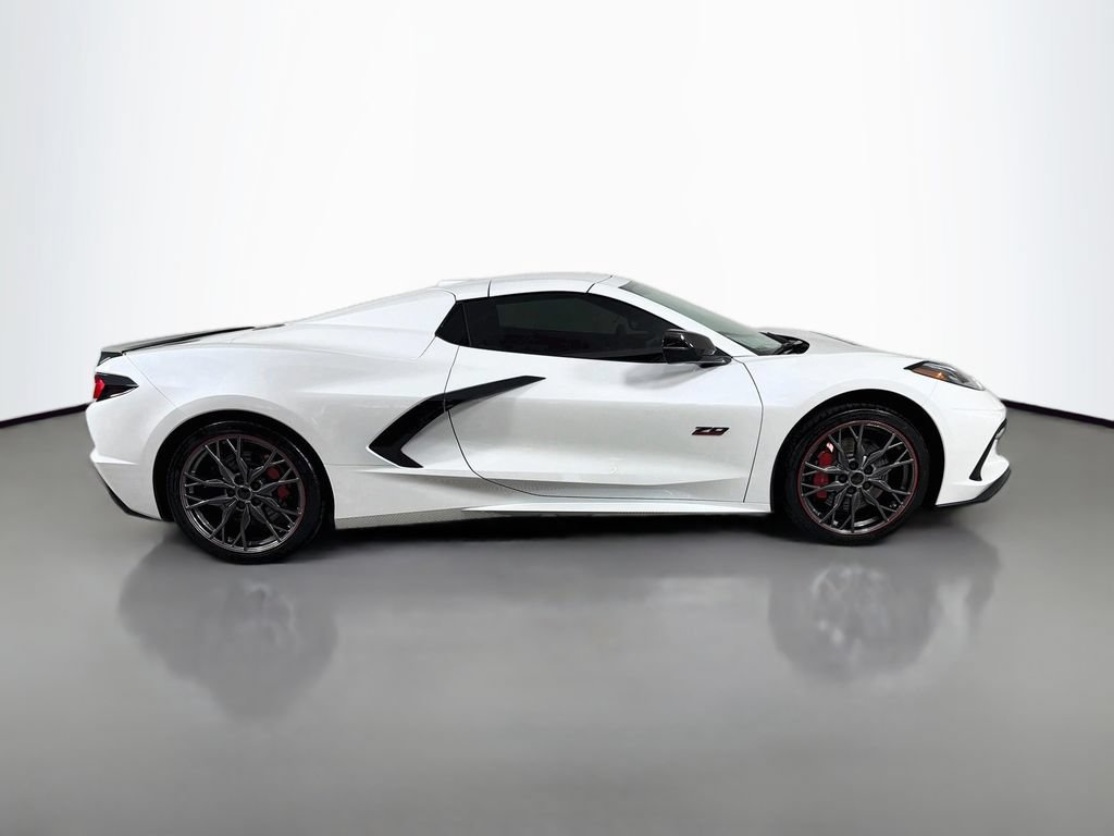 Used 2023 Chevrolet Corvette Stingray Premium Conv w/ Z51 Performance Package RWD image 4