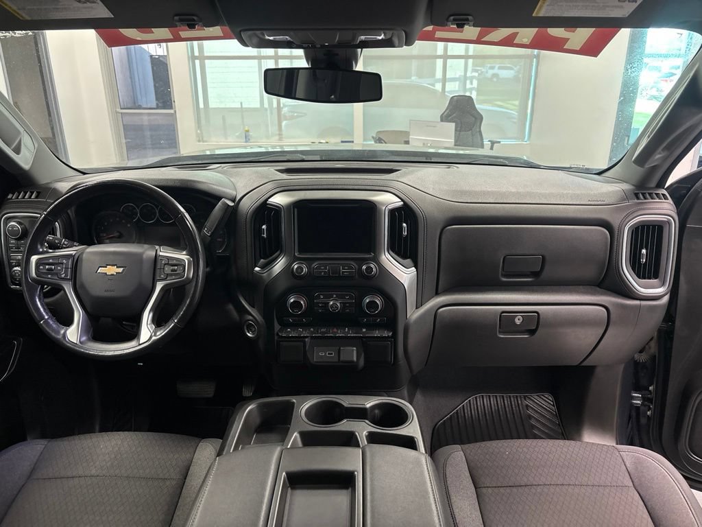 Used 2021 Chevrolet Silverado 1500 LT w/ Safety Package II AWD/4WD image 15