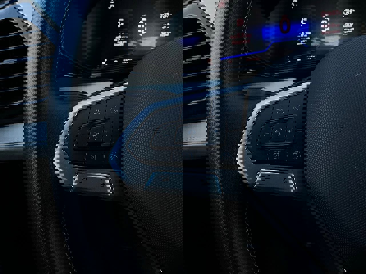 Used 2025 Volkswagen Taos S image 32