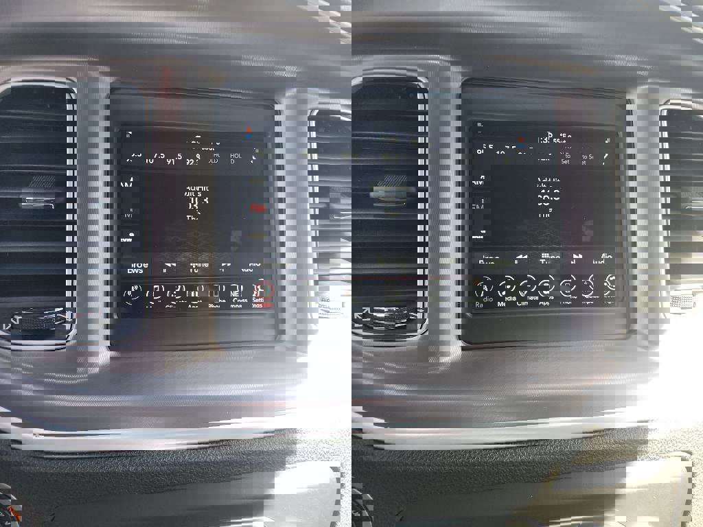 Used 2022 Dodge Charger SXT image 18