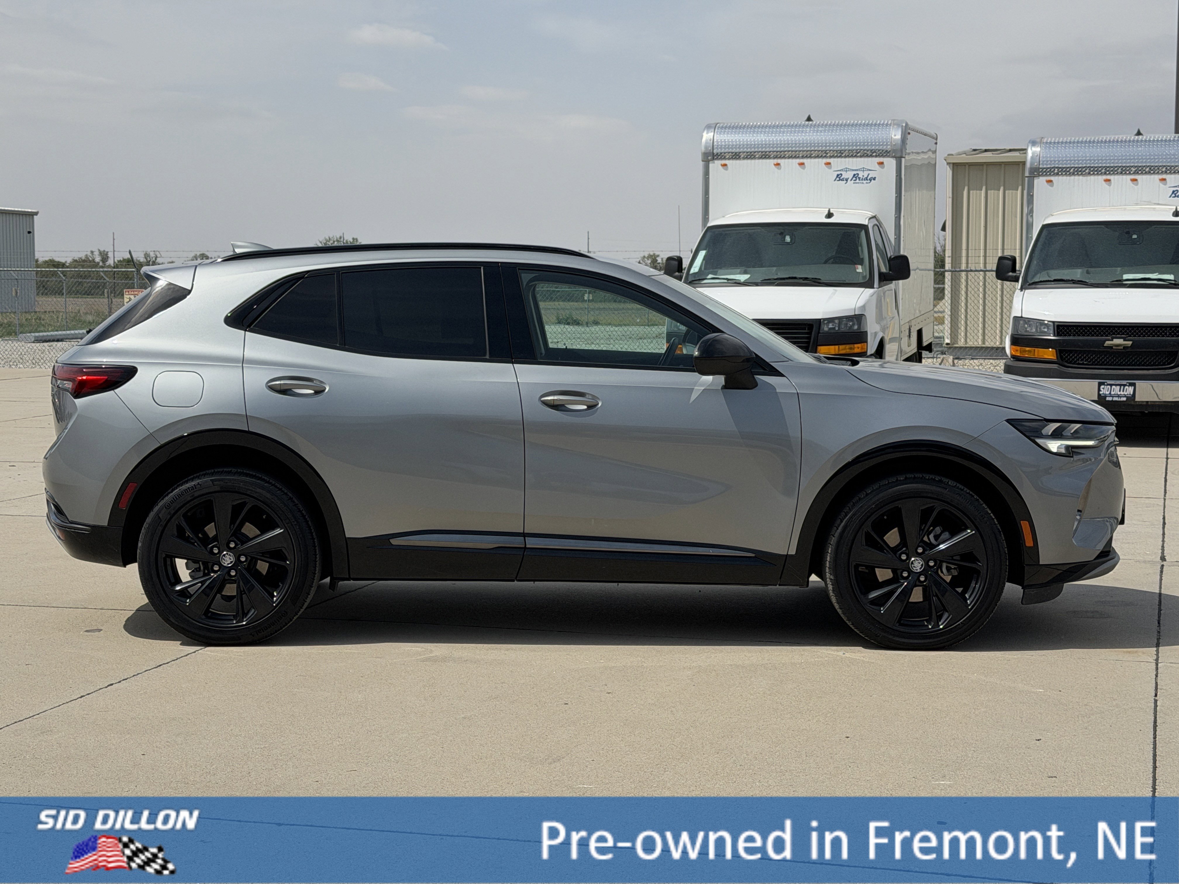 Used 2023 Buick Envision Preferred w/ Sport Touring Package AWD/4WD image 3