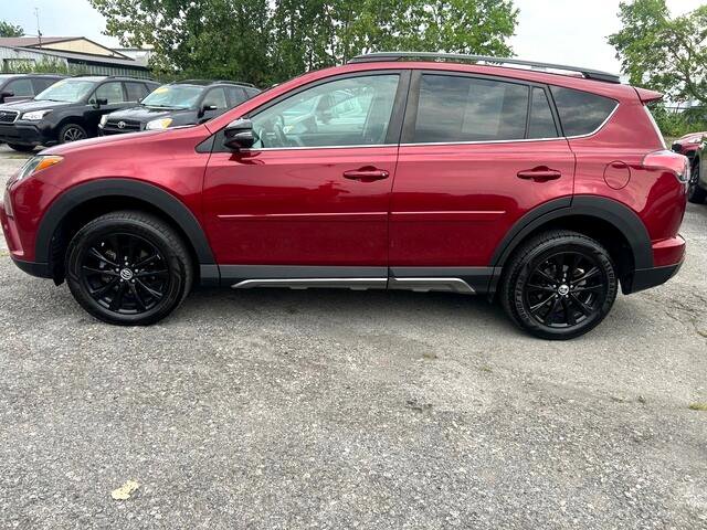 Used 2018 Toyota RAV4 XLE image 2