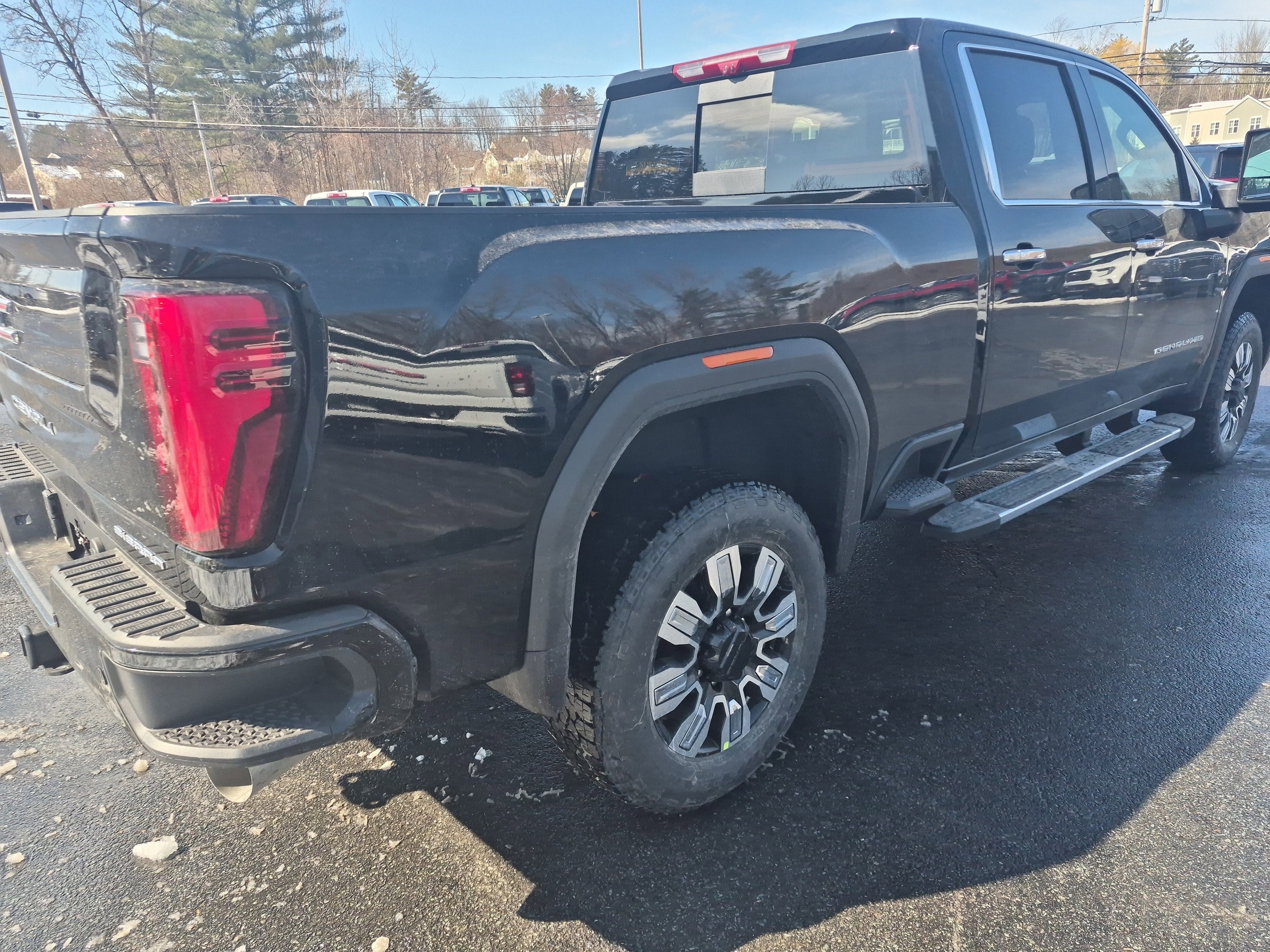 New 2026 GMC Sierra 2500 Denali w/ Denali Reserve Package AWD/4WD image 17