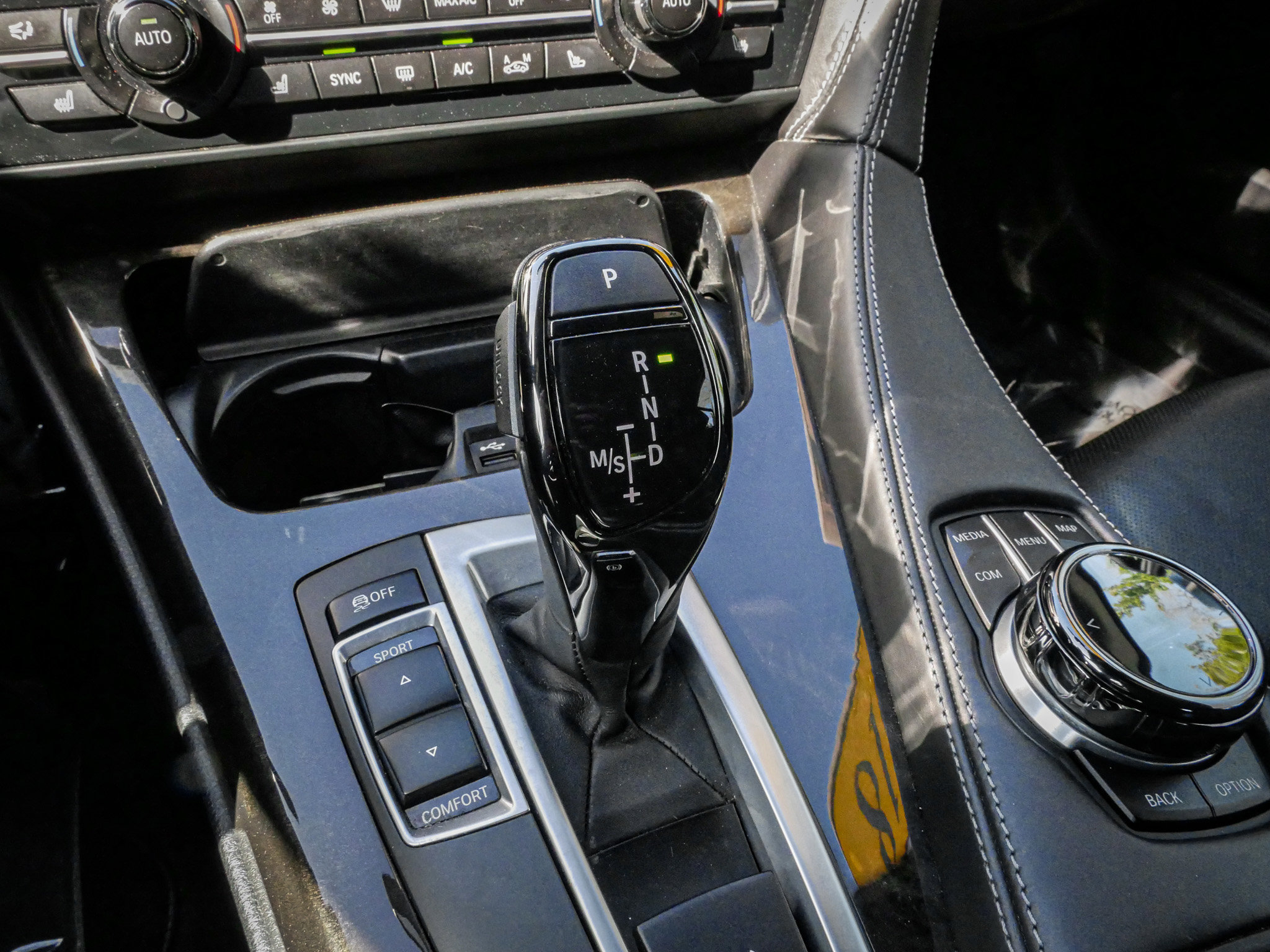 Used 2018 BMW 640i Convertible image 26