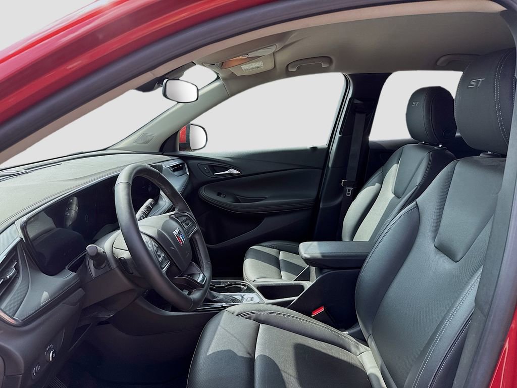 Used 2024 Buick Encore GX Sport Touring w/ Comfort Package image 7