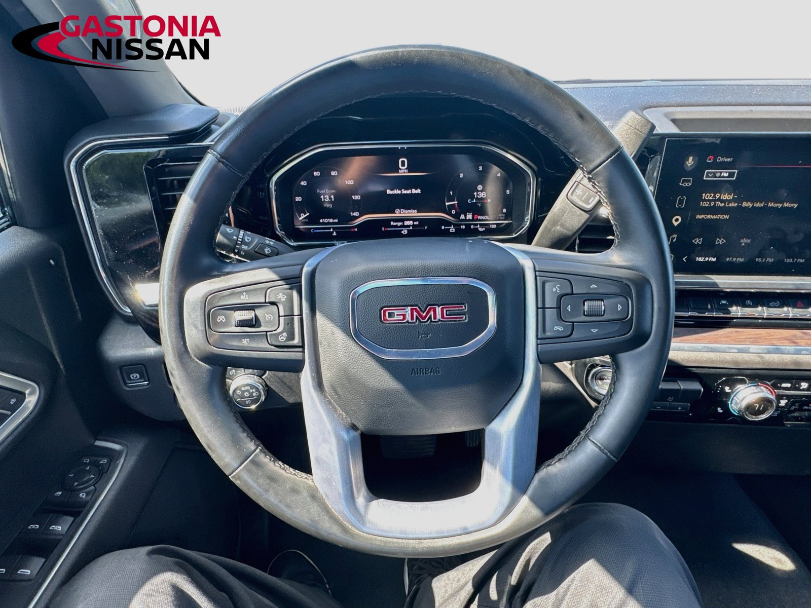 Used 2025 GMC Sierra 1500 SLT AWD/4WD image 14