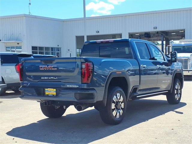 New 2026 GMC Sierra 2500 Denali w/ Denali Reserve Package image 2