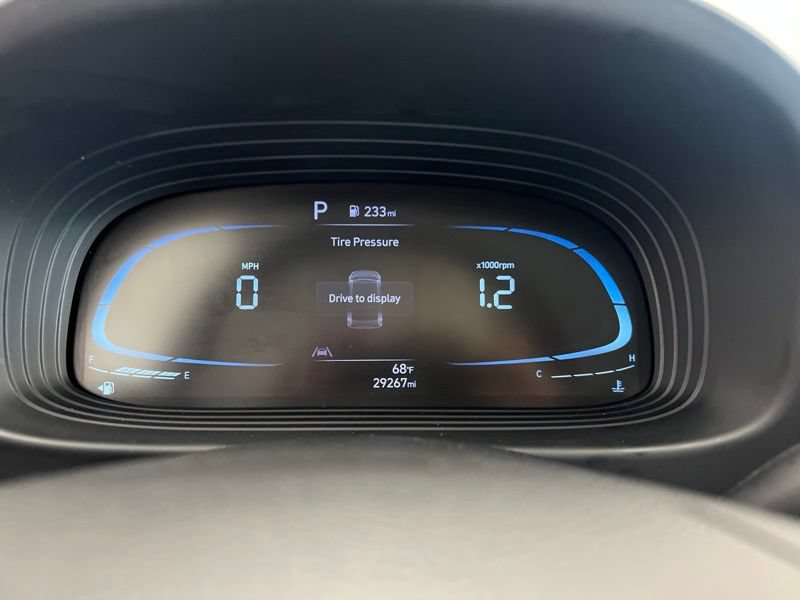 Used 2023 Hyundai Venue Limited FWD image 25