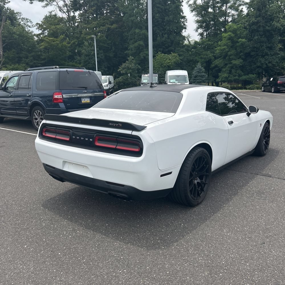 Used 2017 Dodge Challenger R/T Scat Pack RWD image 6