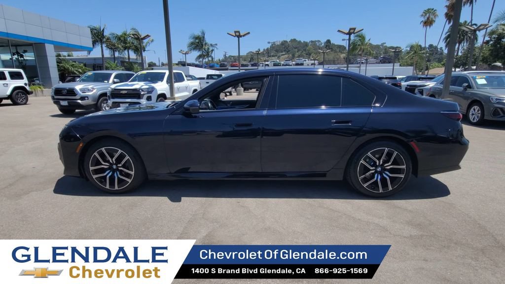 Used 2024 BMW 740i RWD image 5