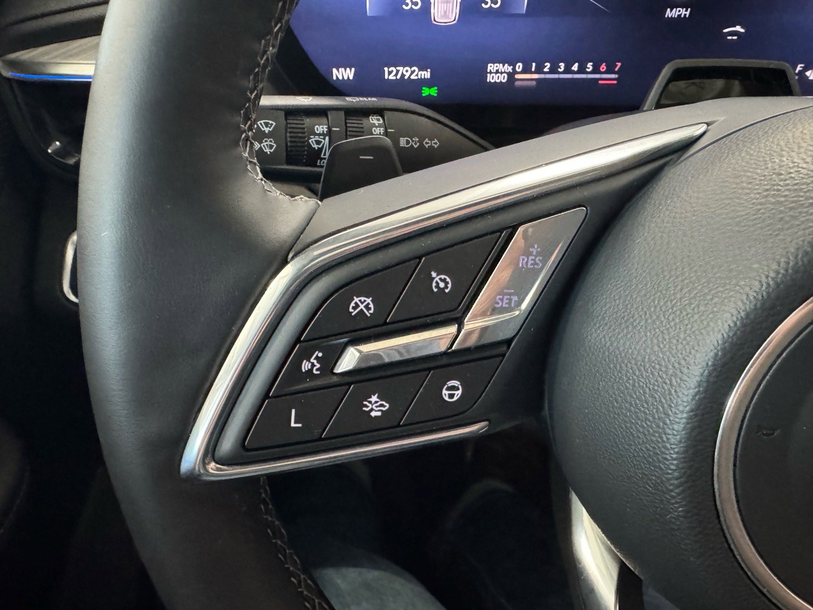 Certified 2025 Buick Enclave Avenir w/ Super Cruise Package image 29