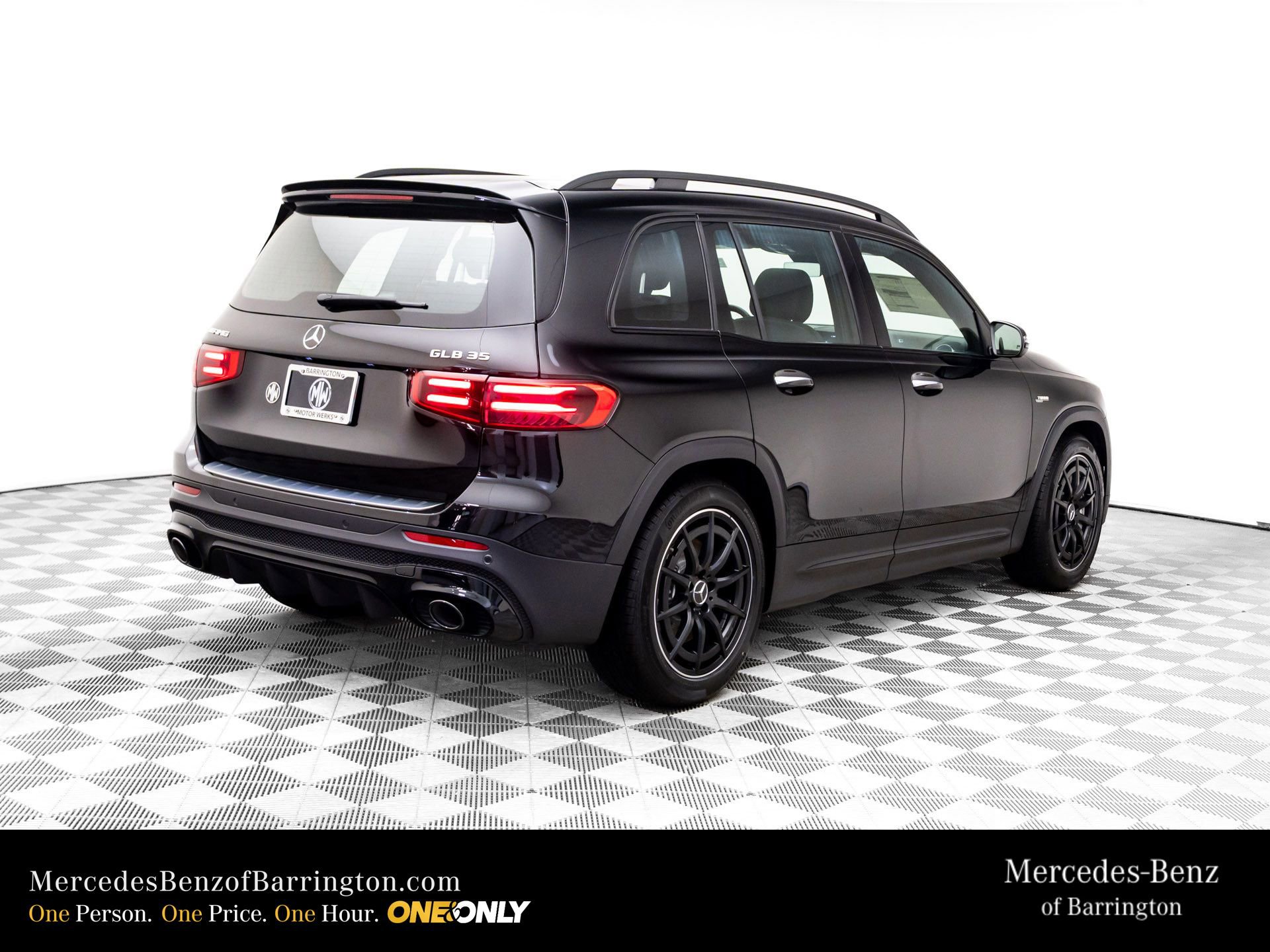 New 2026 Mercedes-Benz GLB 35 AMG 4MATIC image 6