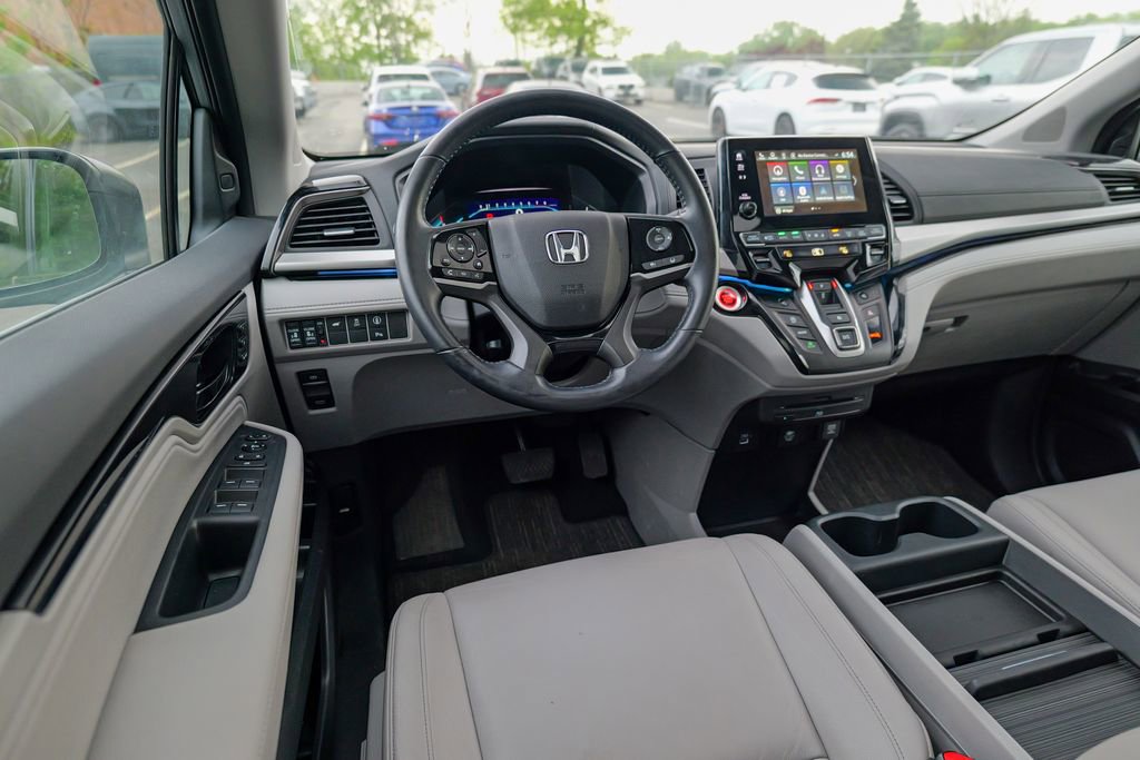 Used 2023 Honda Odyssey Touring image 39