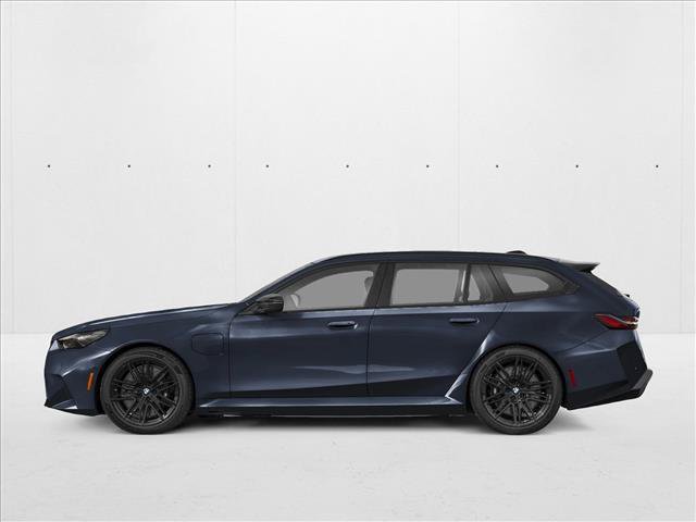 New 2027 BMW M5 Touring AWD/4WD image 3