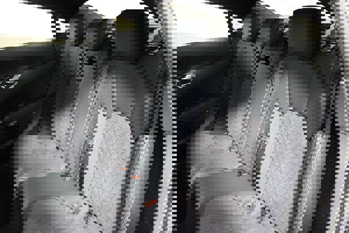 Used 2024 Audi e-tron GT Premium Plus image 34