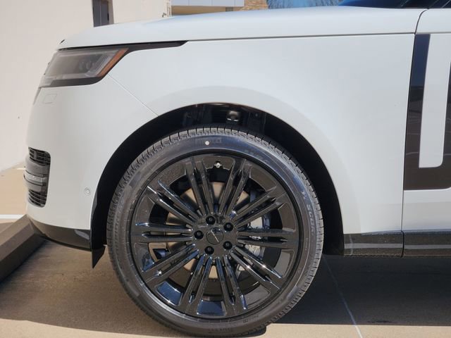 New 2026 Land Rover Range Rover SE image 6