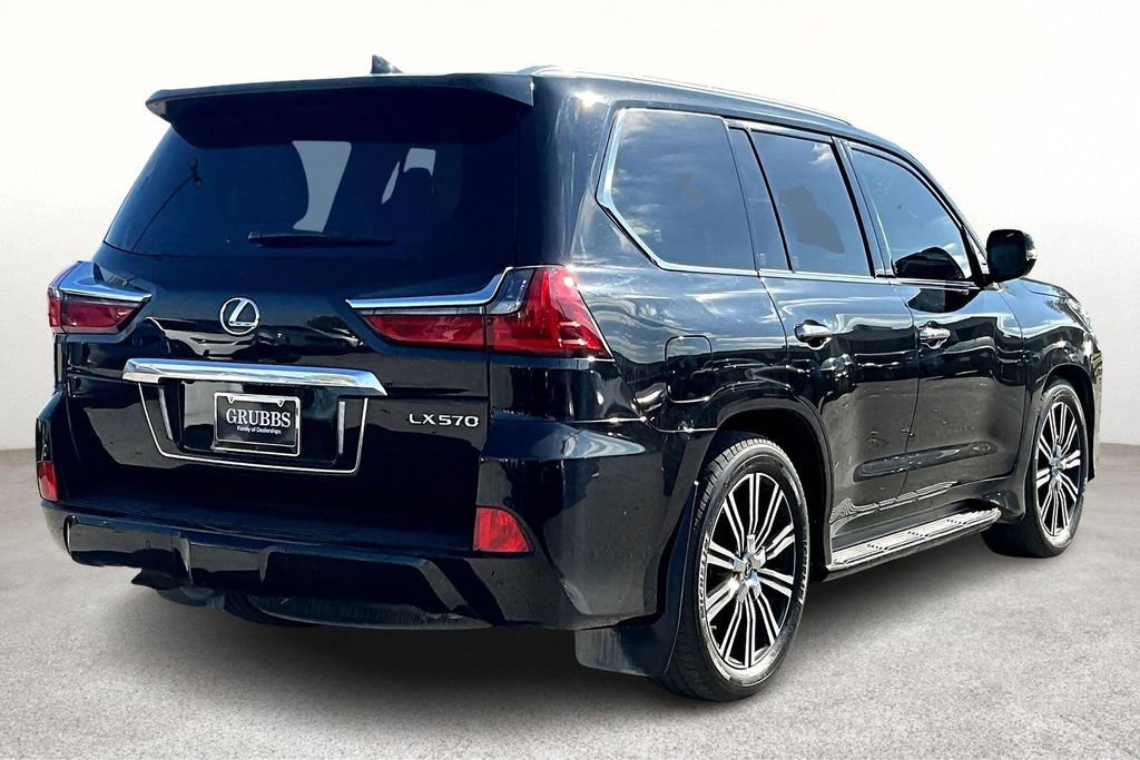 Used 2018 Lexus LX 570 4WD image 2