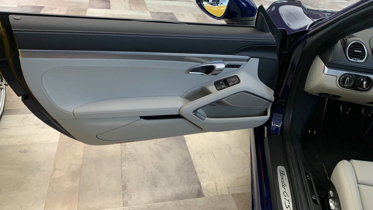 Used 2025 Porsche 718 Boxster GTS image 16