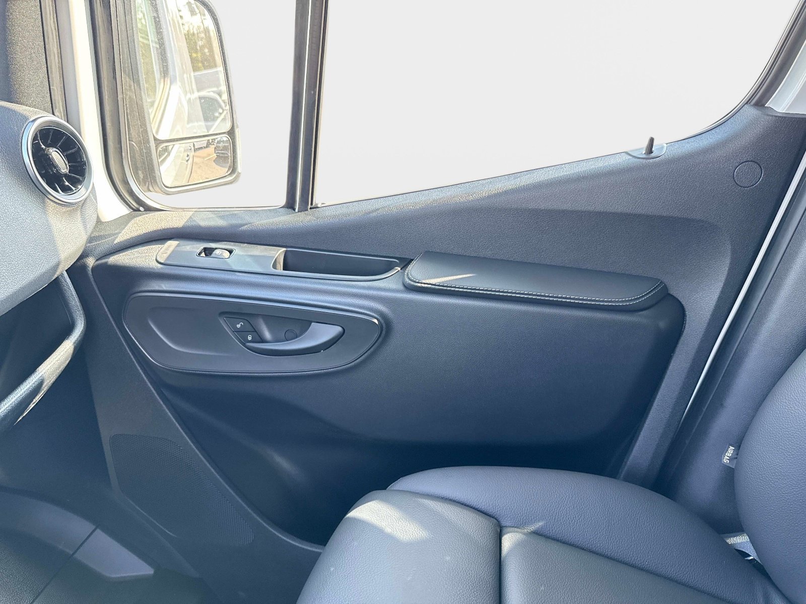 New 2026 Mercedes-Benz Sprinter 2500 image 19
