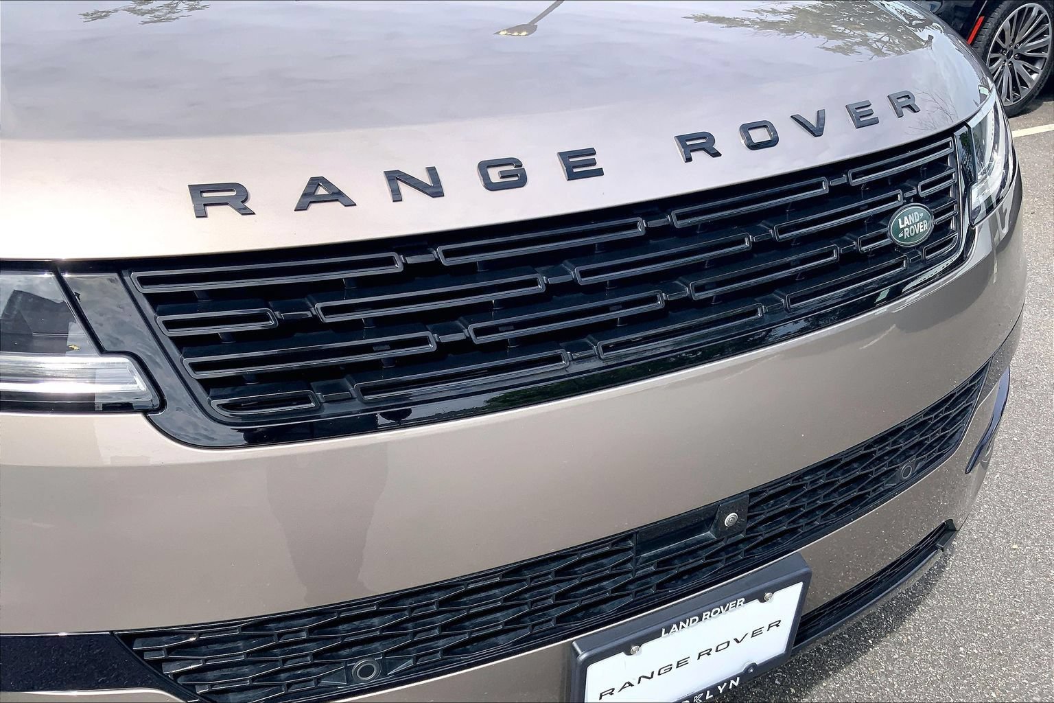 Certified 2023 Land Rover Range Rover Sport SE AWD/4WD image 30